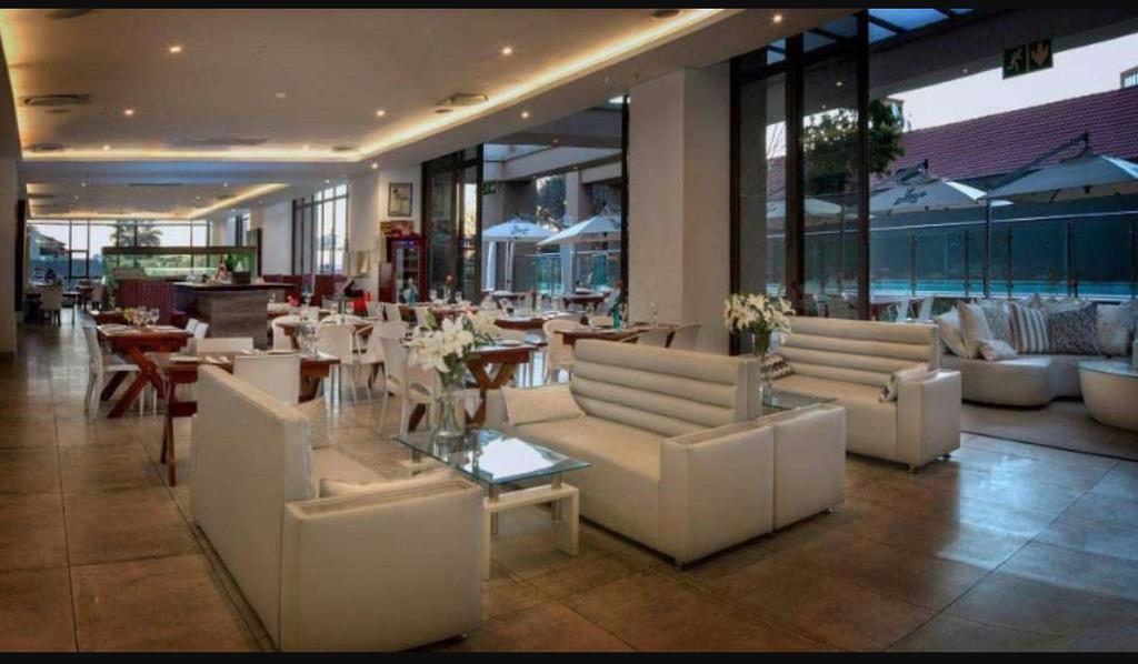 615 Sandton Skye Johannesburg Exterior foto